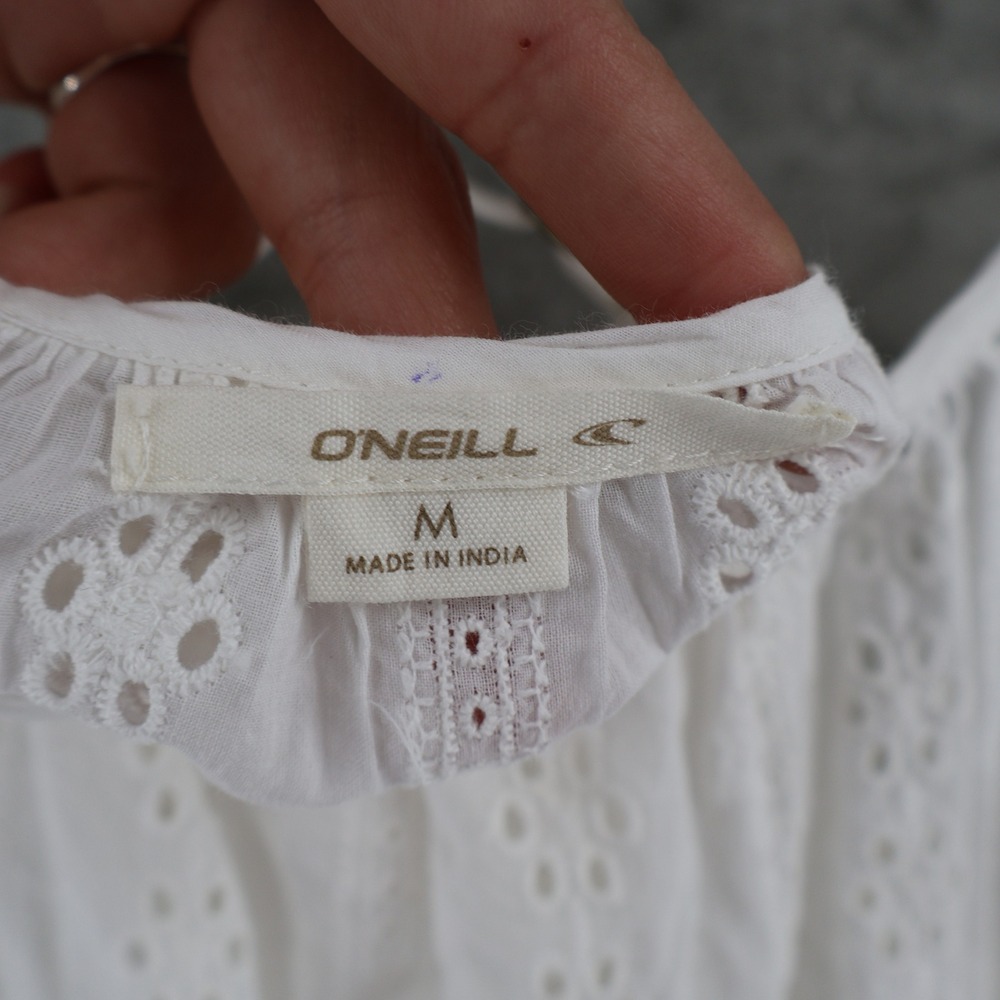 O'Neill Eyelet Mini Dress Womens Medium White Boho Tiered Resor Swim Cover NWT - Picture 3 of 13